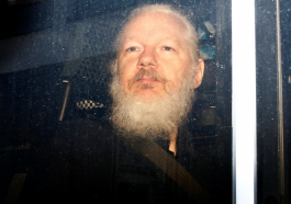 Основатель Wikileaks Джулиан Ассанж предстанет перед судом в Лондоне